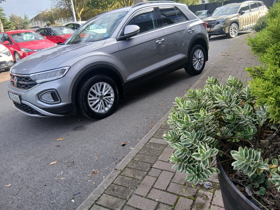 2023 Volkswagen T-Roc 2L Diesel For Sale Images