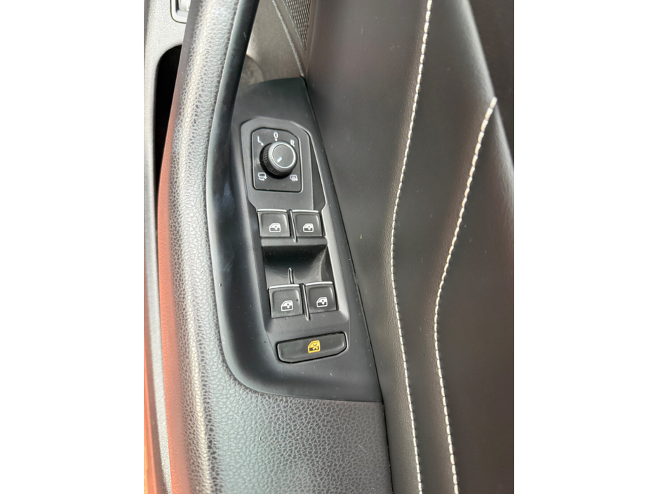 2022 Volkswagen Passat 1.4L Petrol Hybrid For Sale Images