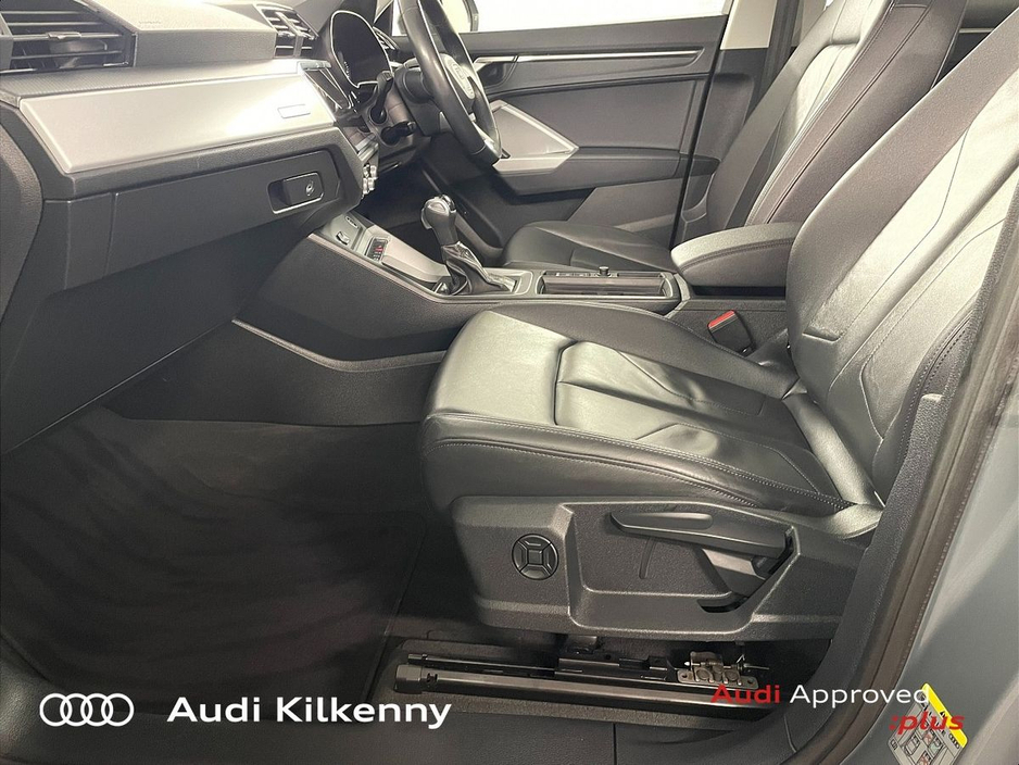 Audi Q3 35 TFSI 150HP S Tronic SE with Comfort Pack "Price Includes €2,000 Scrappage" — thumbnail 11