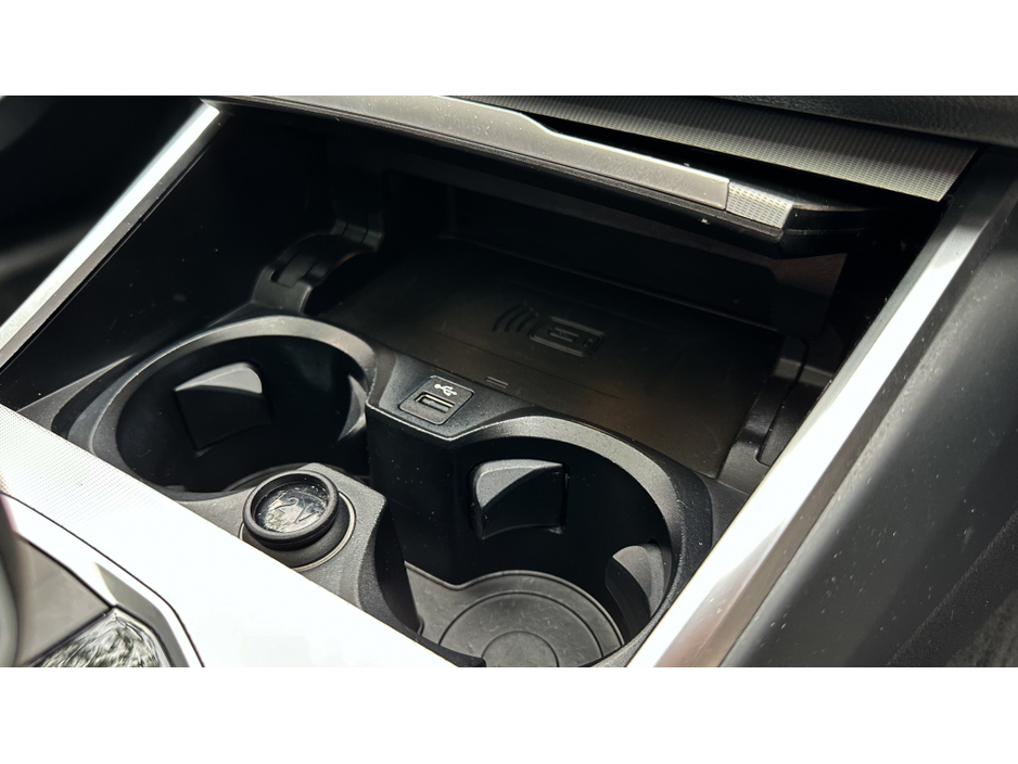 2020 BMW 3 Series 2.0L Petrol Plug-in Hybrid For Sale Images