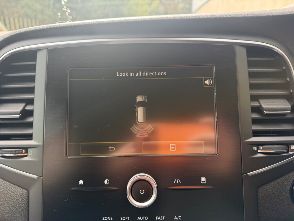 Renault Megane 1.5 DCI 110 GT LINE NAV EDC — thumbnail 7