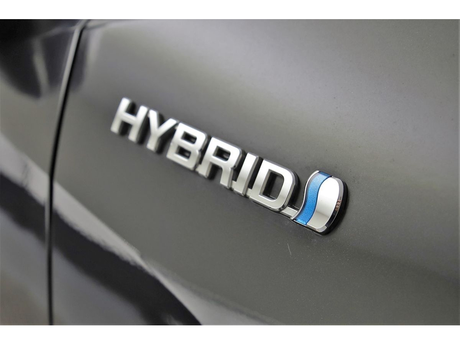 Toyota C-HR 1.8 HYBRID *HALF LEATHER*REVERSE CAM*PARK SENSORS* — thumbnail 26