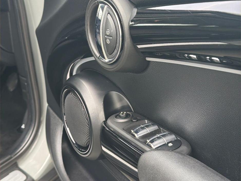 2022 MINI Hatch 1.5L Petrol For Sale Images