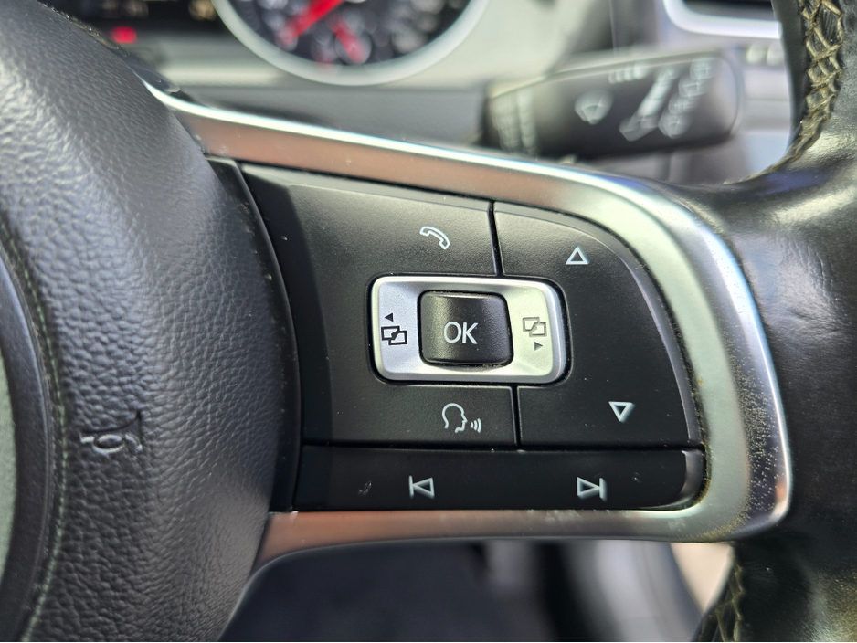 2016 Volkswagen Golf 2.0L Diesel For Sale Images
