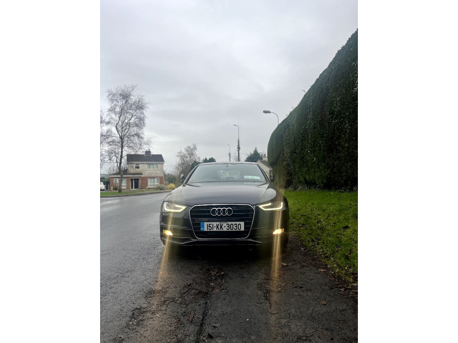 Audi A4 DBA-8KCDN