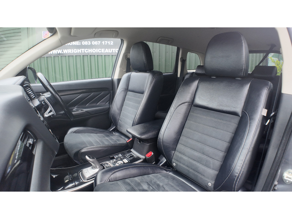 2017 Mitsubishi Outlander 2L Petrol Plug-in Hybrid For Sale Images