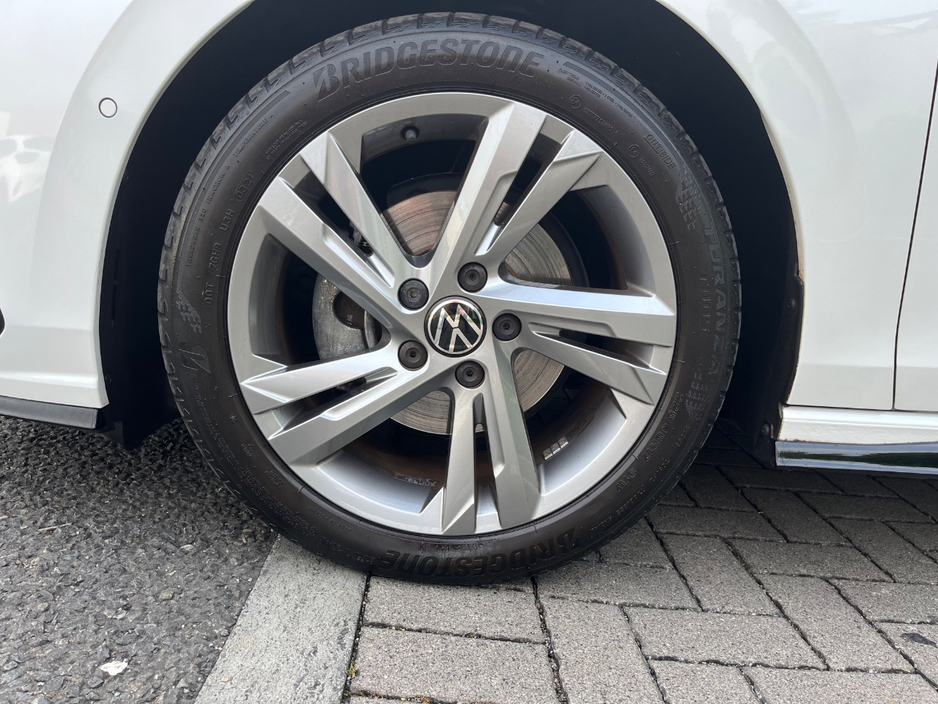 2021 Volkswagen Golf 1.5L Petrol For Sale Images