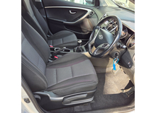 2013 Hyundai i30 1.4L Petrol For Sale Images