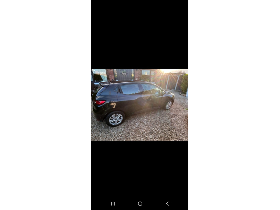 Renault Clio IV EXPRESSION 1.2 PETROL 4DR — thumbnail 4