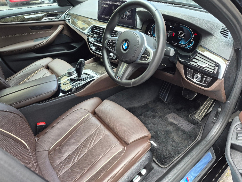 2020 BMW 5 Series 2L Petrol Plug-in Hybrid For Sale Images