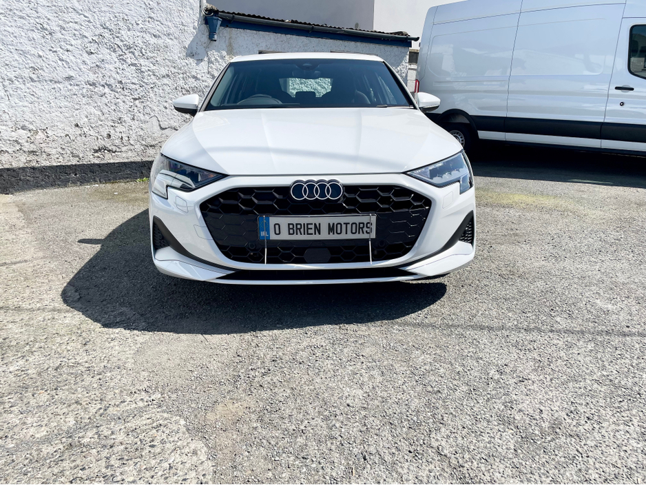 2025 Audi A3 1.5L Petrol Plug-in Hybrid For Sale Images
