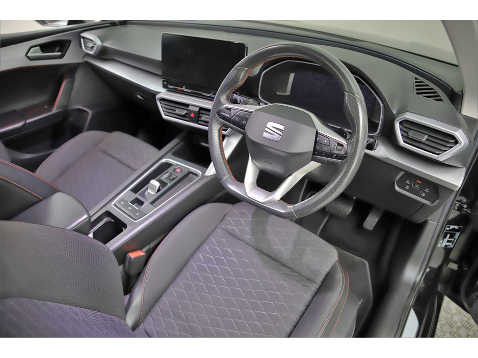 SEAT Leon 1.4 FR E-HYBRID DSG 204BHP HALF LEATHER*SPORT SEATS* — thumbnail 12