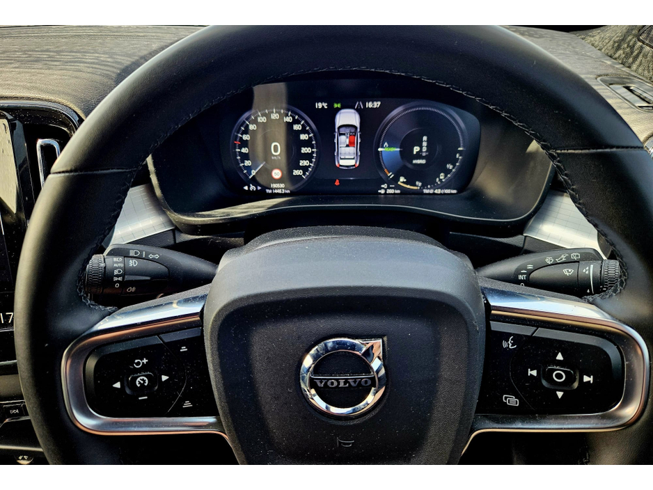 2022 Volvo XC40 1.5L Petrol Plug-in Hybrid For Sale Images