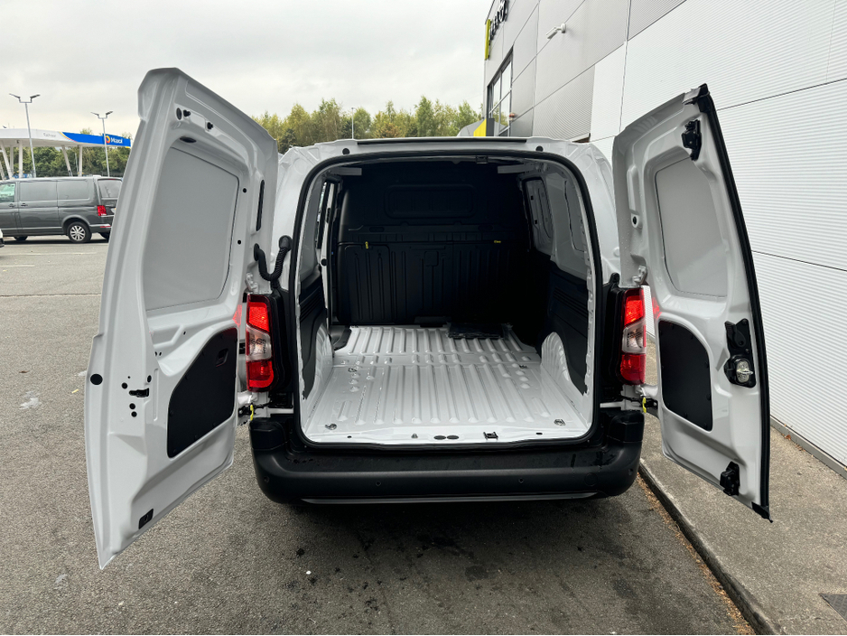 2025 Fiat Doblo 1.5L Diesel For Sale Images