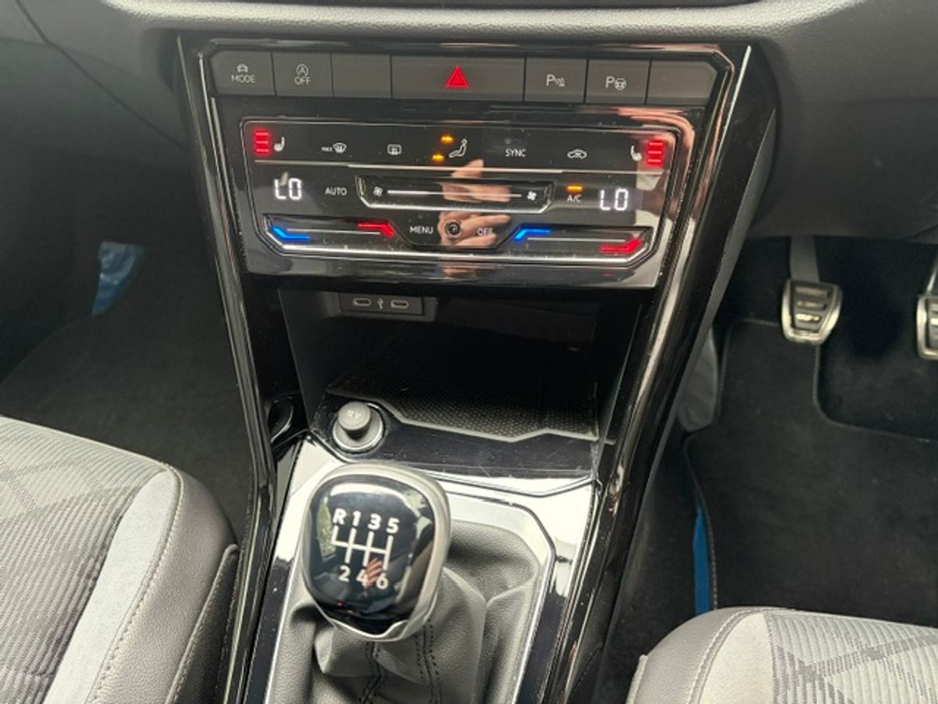 2023 Volkswagen T-Roc 2L Diesel For Sale Images