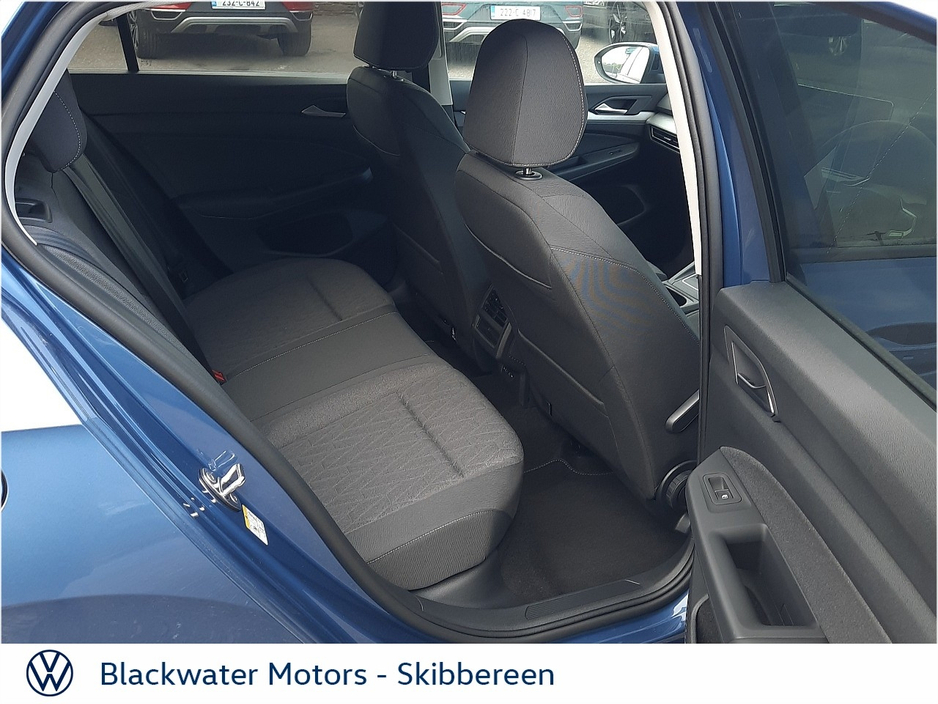 Volkswagen Golf 1.5MHEV 116BHP EDITION 75 AUTOMATIC — thumbnail 7