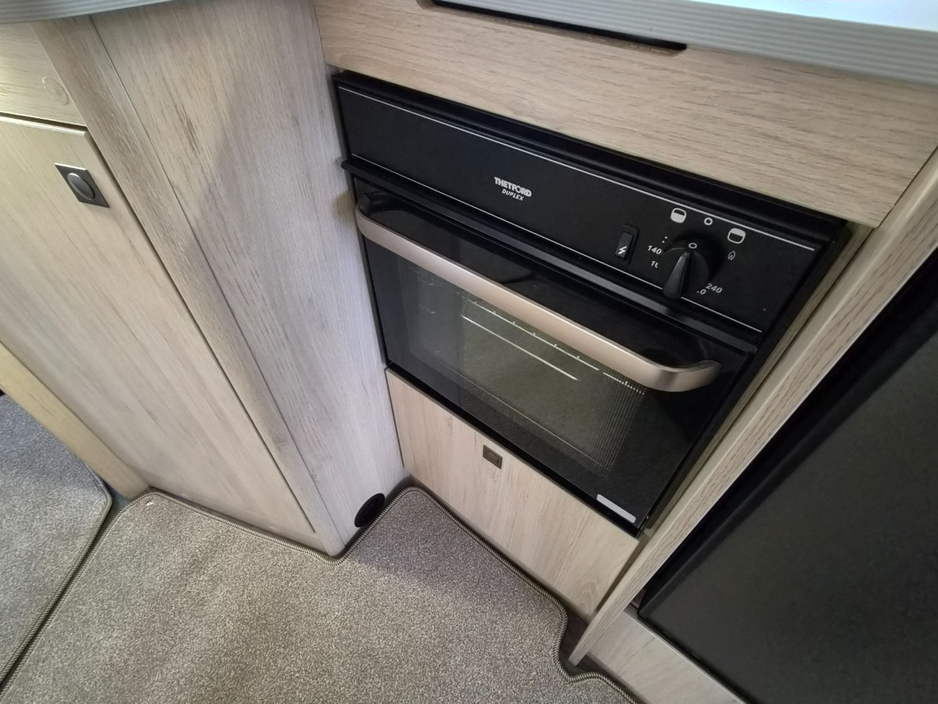 2022 Auto-Trail F-Line 2L Diesel For Sale Images