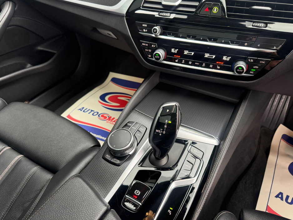 2023 BMW 5 Series 2L Diesel Hybrid For Sale Images