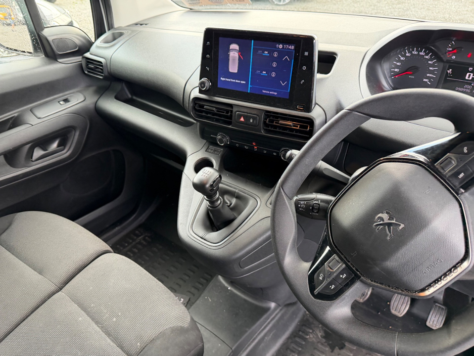 2023 Peugeot Partner 1.5L Diesel For Sale Images