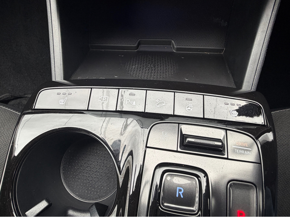 2023 Hyundai Tucson 1.6L Petrol Plug-in Hybrid For Sale Images