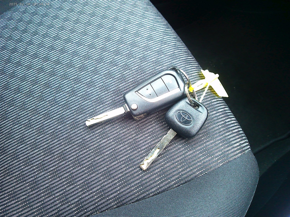 2015 Toyota Yaris 1L Petrol For Sale Images
