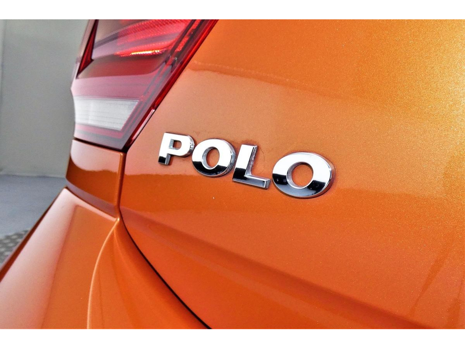Volkswagen Polo 1.0 TSI DSG COMFORTLINE *CARPLAY*ANDROID*REVERSE CAM*PARK SENSORS* — thumbnail 29