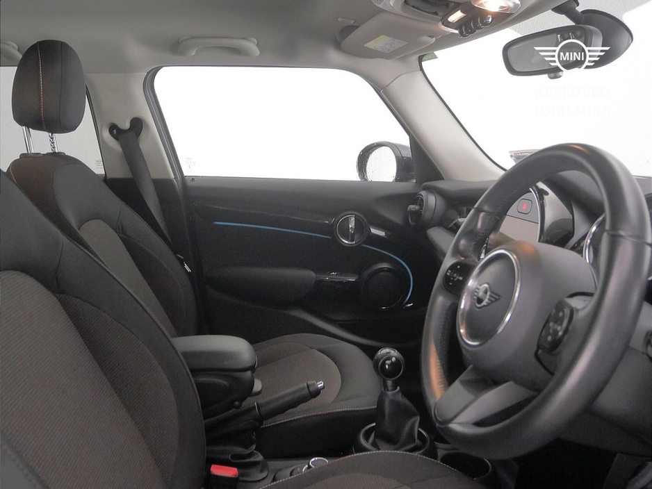 2022 MINI Hatch 1.5L Petrol For Sale Images
