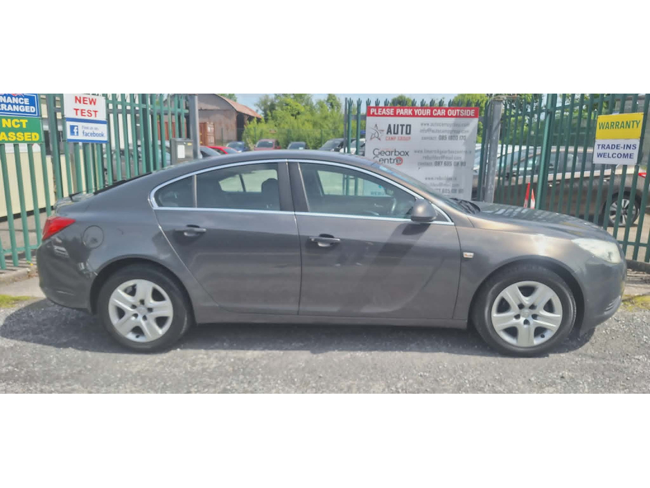 2013 Opel Insignia 2L Diesel For Sale Images
