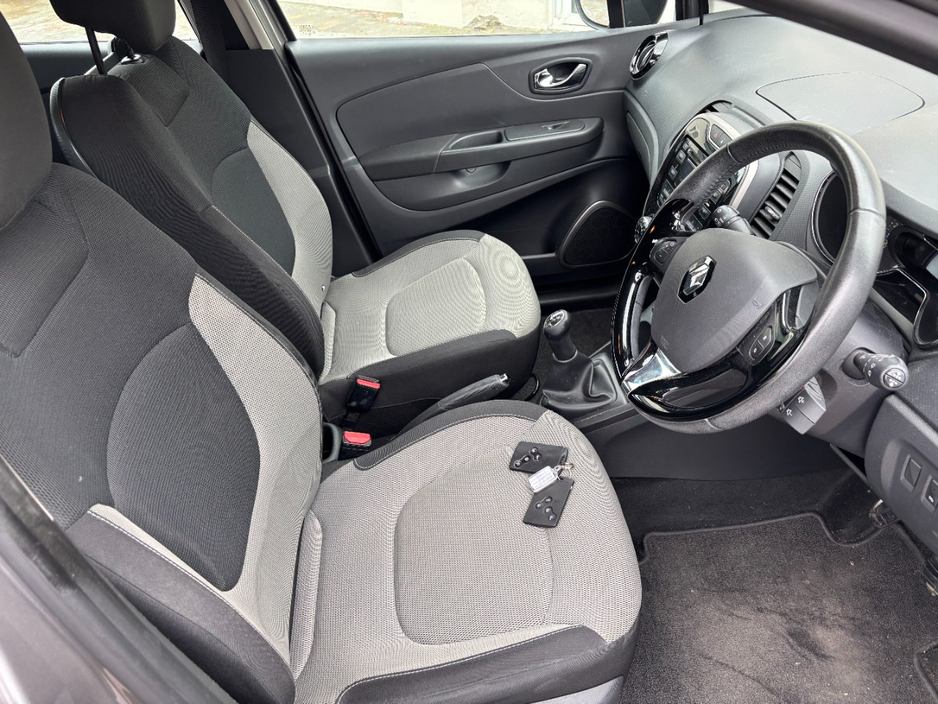 2016 Renault Captur 0.9L Petrol For Sale Images