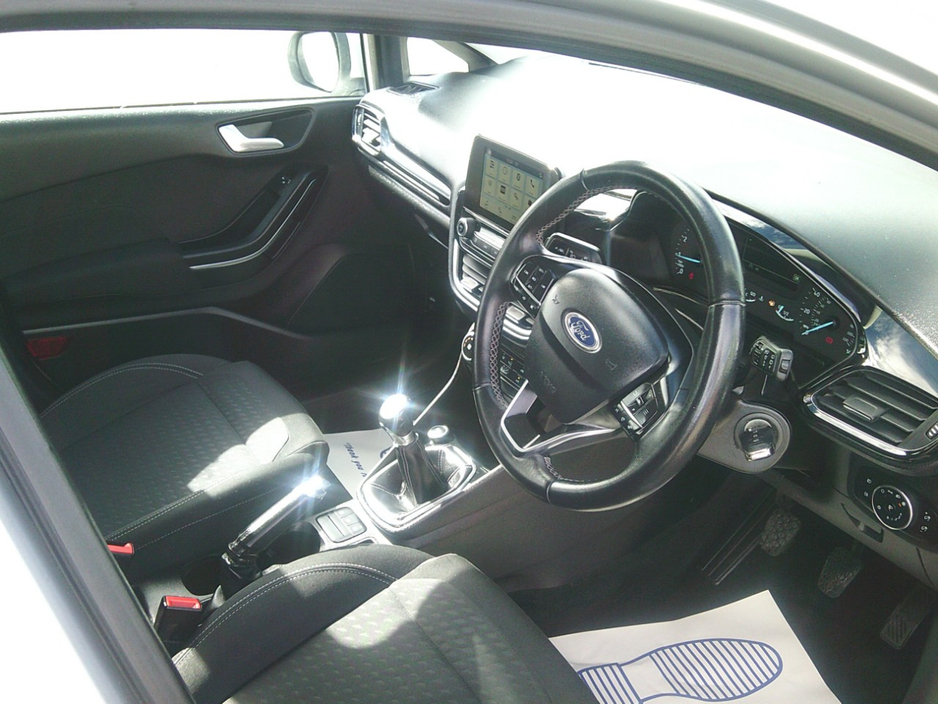 Ford Fiesta NCT 2028, ZETEC, €190 TAX, LOW KMS. HISTORY. — thumbnail 7