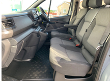 2023 Renault Trafic 2.0L Diesel For Sale Images