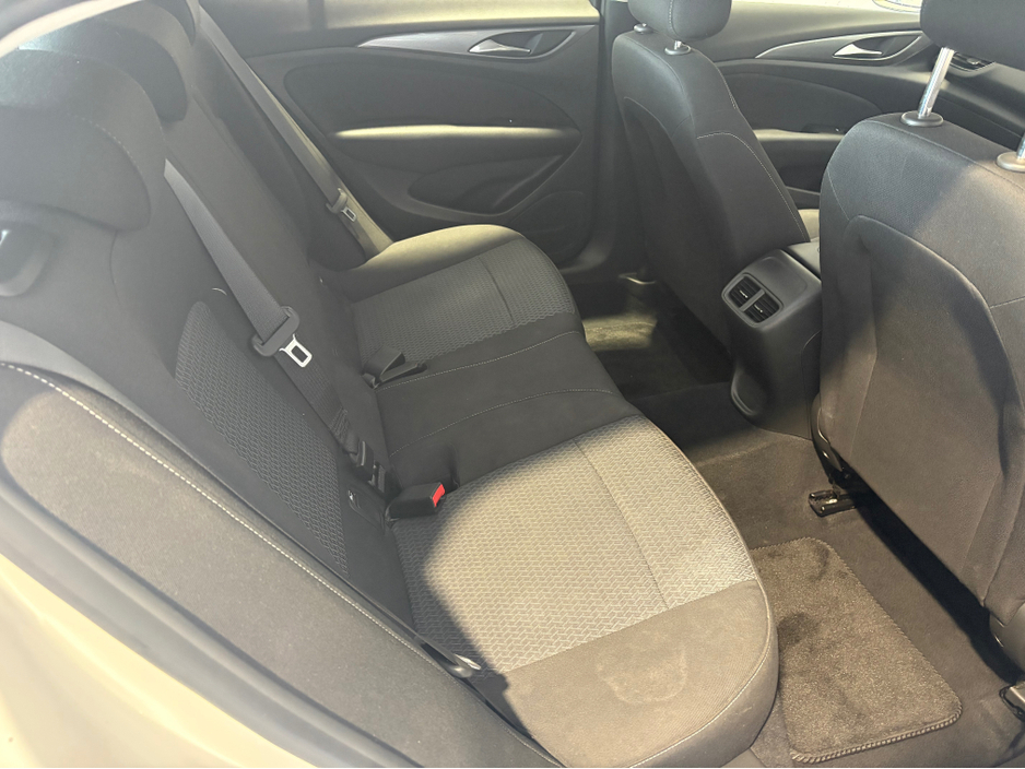 2021 Opel Insignia 1.5L Diesel For Sale Images