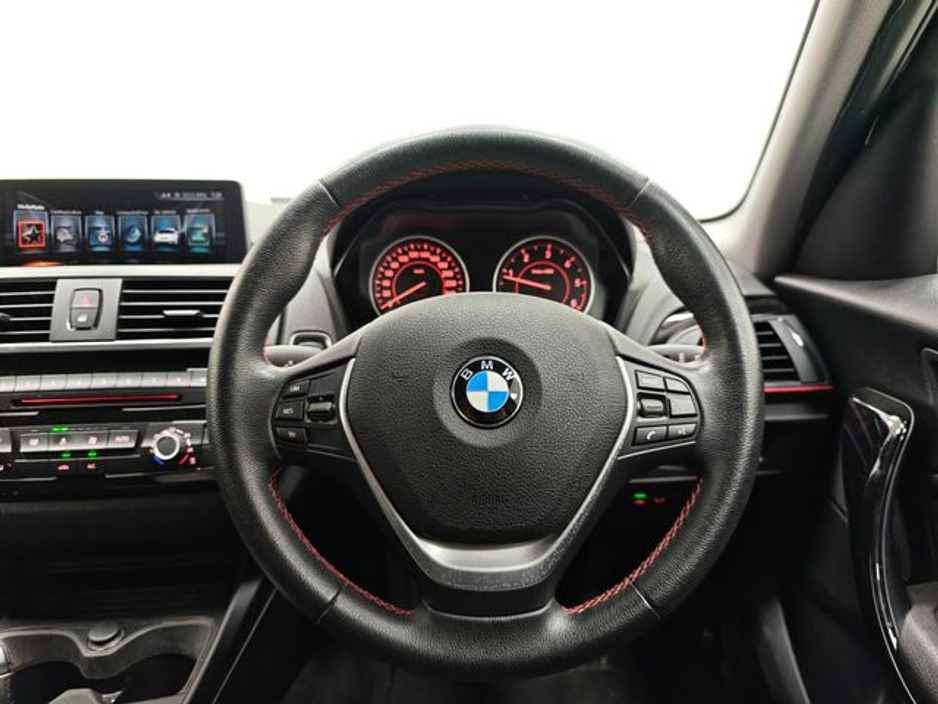 BMW 1 Series 118D SPORT Automatic, Reversing camera — thumbnail 16