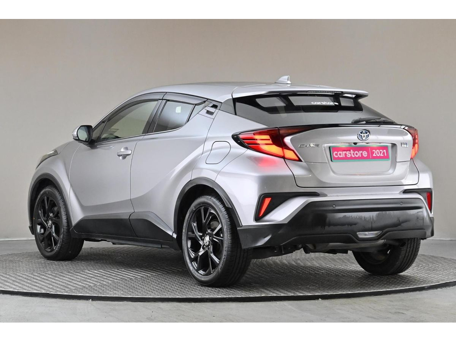 Toyota C-HR 1.8 HYBRID *HALF LEATHER*360 PAN CAM*PARK SENSORS* — thumbnail 7