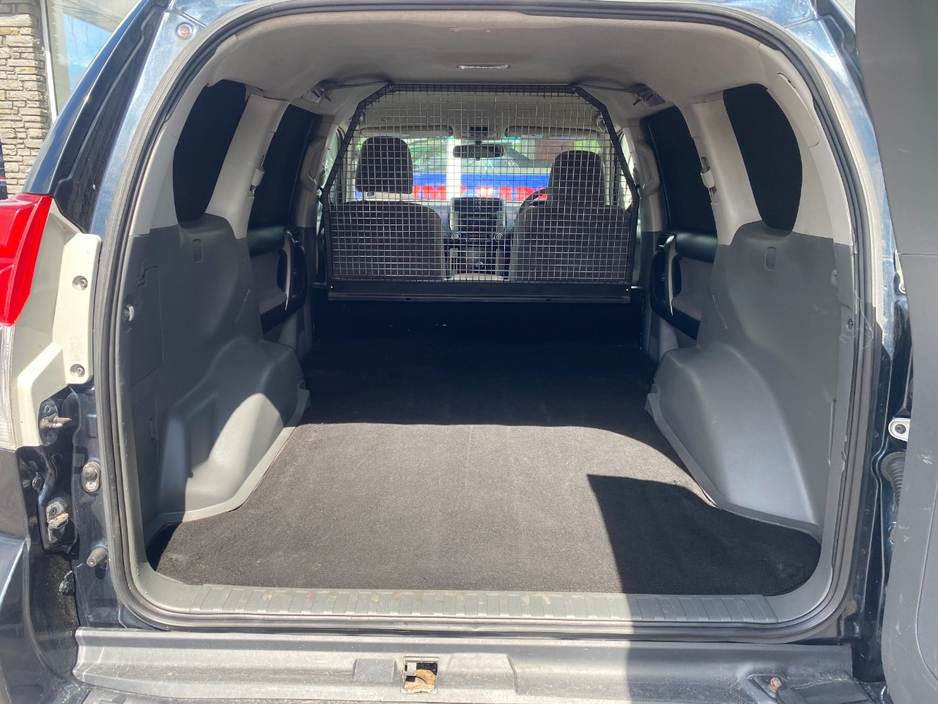 2011 Toyota Landcruiser 3L Diesel For Sale Images