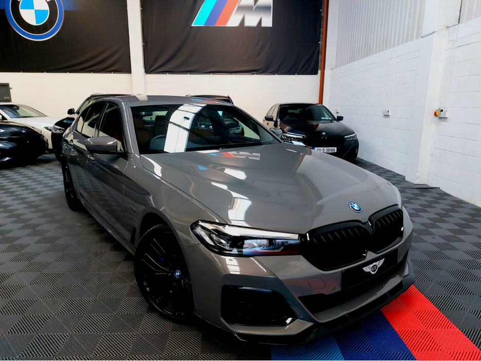 BMW 5 SERIES