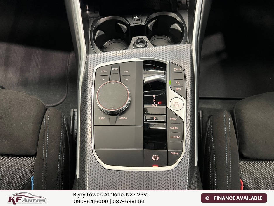 2025 BMW 3 Series 2L Petrol Plug-in Hybrid For Sale Images