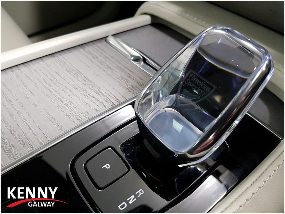 2024 Volvo XC90 2L Petrol Plug-in Hybrid For Sale Images