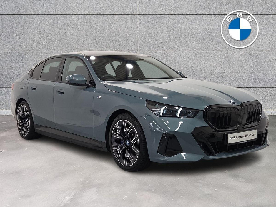 2025 BMW 5 Series 2L Petrol Plug-in Hybrid For Sale Images