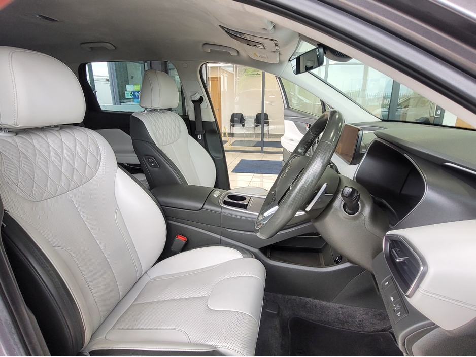 2021 Hyundai Santa Fe 2.2L Diesel For Sale Images