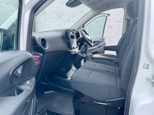 2023 Mercedes-Benz Vito 2L Diesel For Sale Images