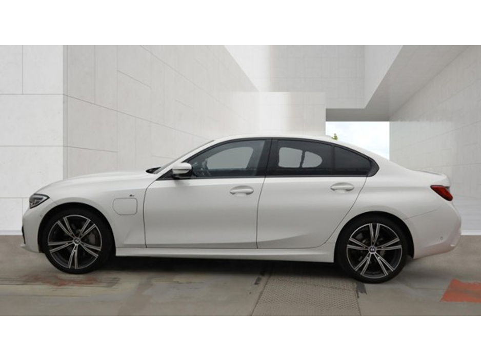 2021 BMW 3 Series 2L Petrol Plug-in Hybrid For Sale Images