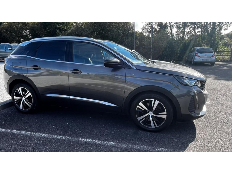 2022 Peugeot 3008 1.6L Petrol Plug-in Hybrid For Sale Images