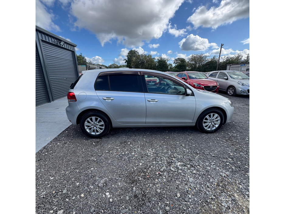Volkswagen Golf — thumbnail 10