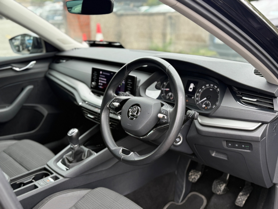 2021 Skoda Octavia 1L Petrol For Sale Images