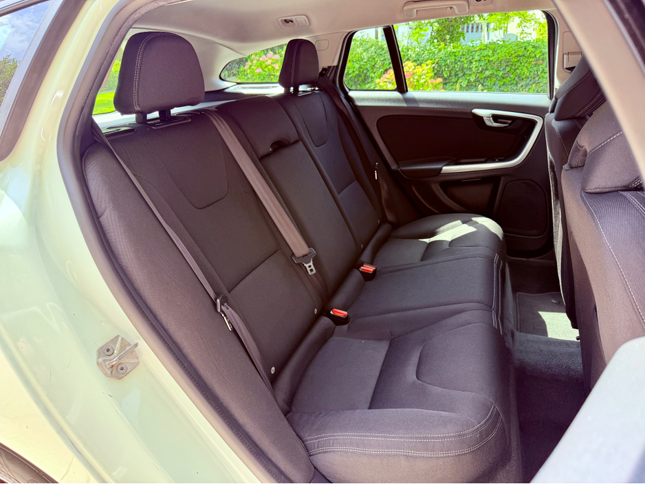 2014 Volvo V60 1.6L Diesel For Sale Images