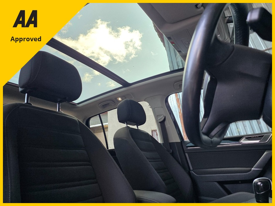 2021 Volkswagen Touran 2L Diesel For Sale Images