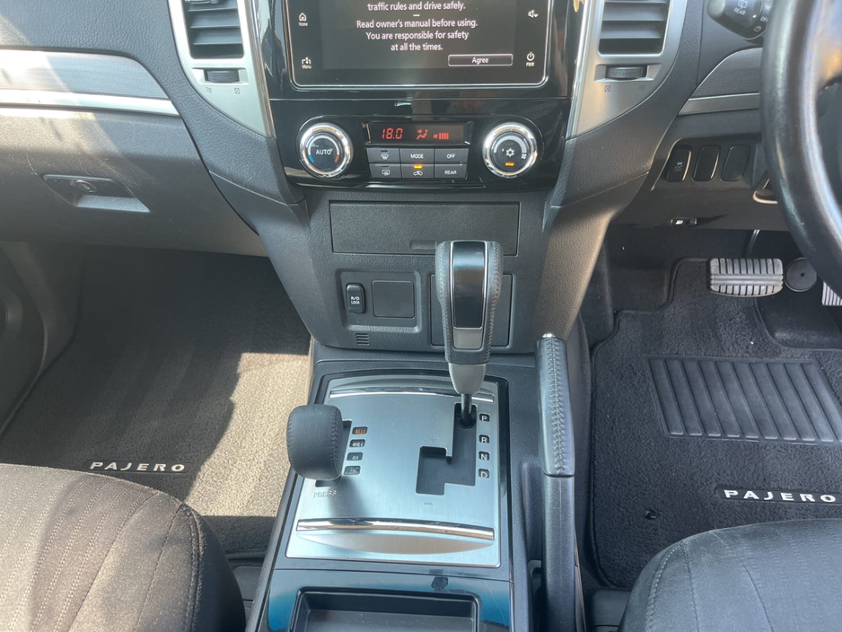 2021 Mitsubishi Pajero 3.2L Diesel For Sale Images