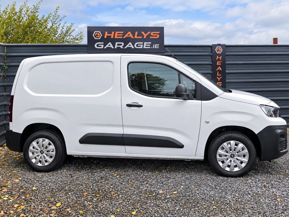 2023 Peugeot Partner 1.5L Diesel For Sale Images