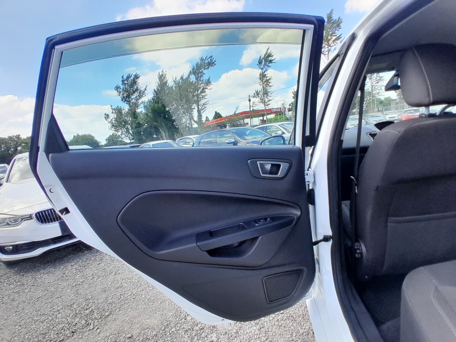 Ford Fiesta 1.0L EcoBoost Petrol Automatic - Low mileage (3160) — thumbnail 12